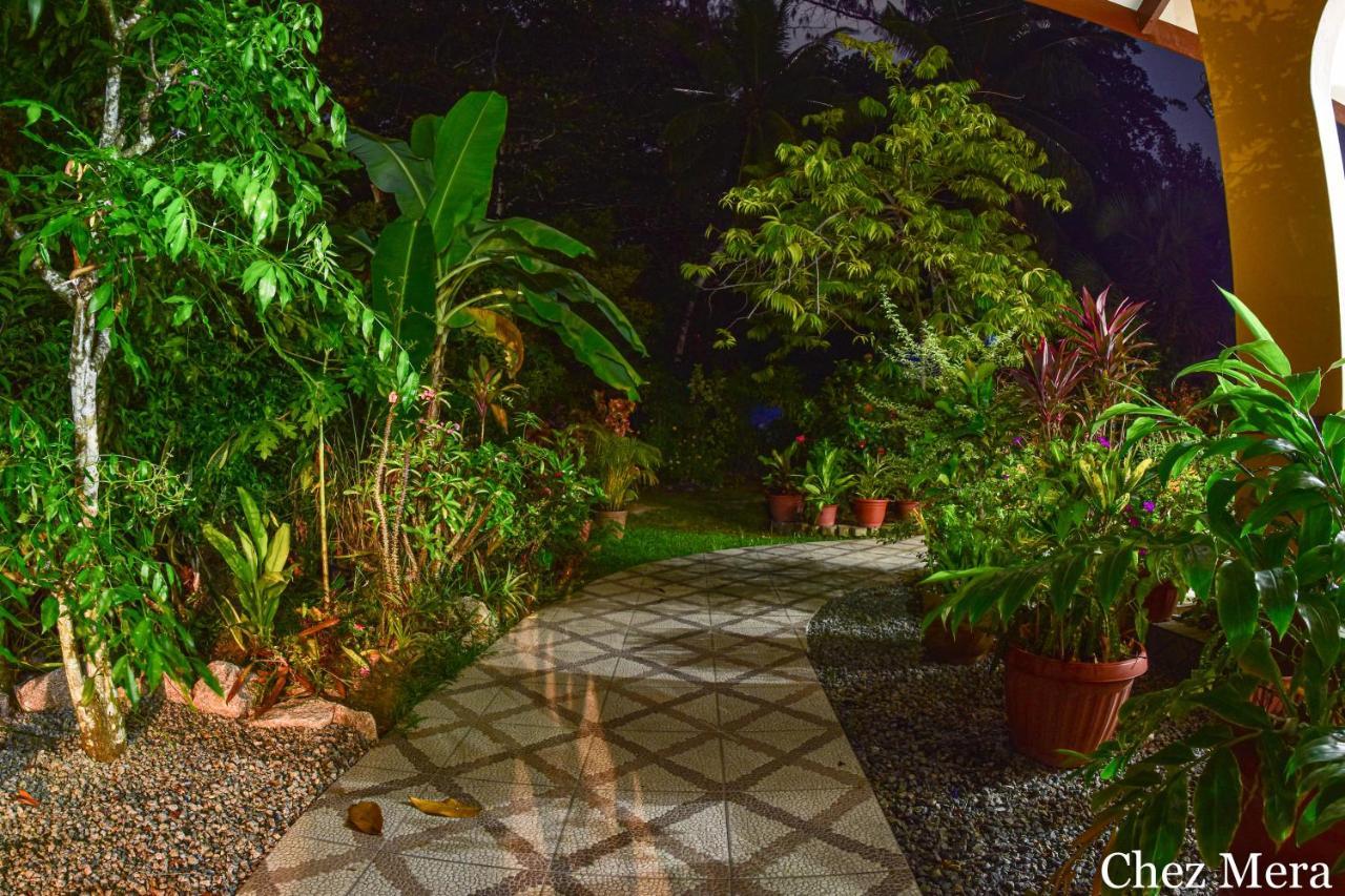 Chez Mera Self Catering La Digue Exterior foto